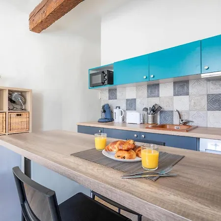 Apartment Place Cardeurs Aix-en-Provence